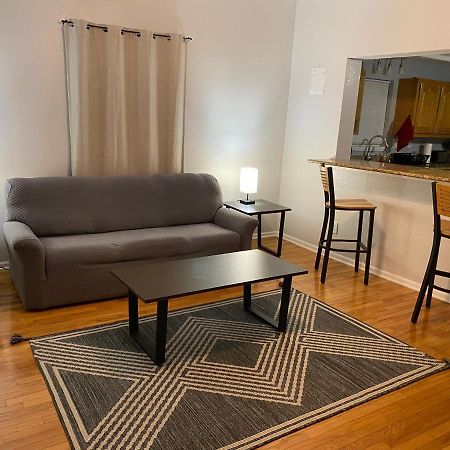 Cozy House With Large Free Parking On Premises Villa Springfield Buitenkant foto